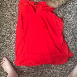 Red shirt sleeves